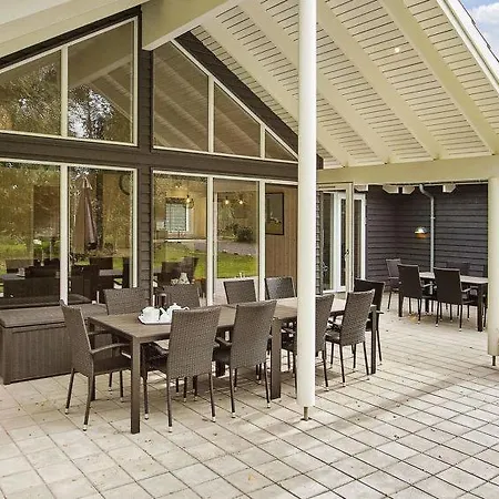 Sleeps 18 Pool Wifi *