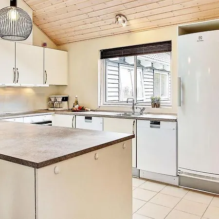 Sleeps 18 Pool Wifi