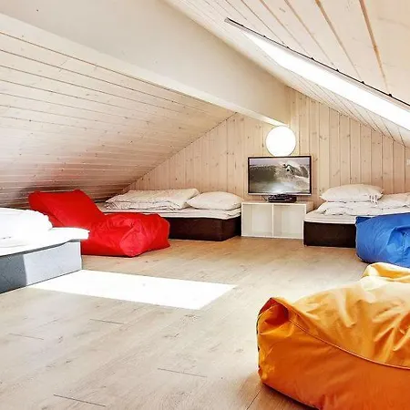 Sleeps 18 Pool Wifi * Højby