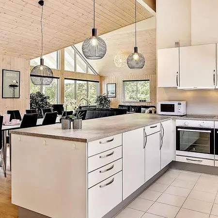 Sleeps 18 Pool Wifi *
